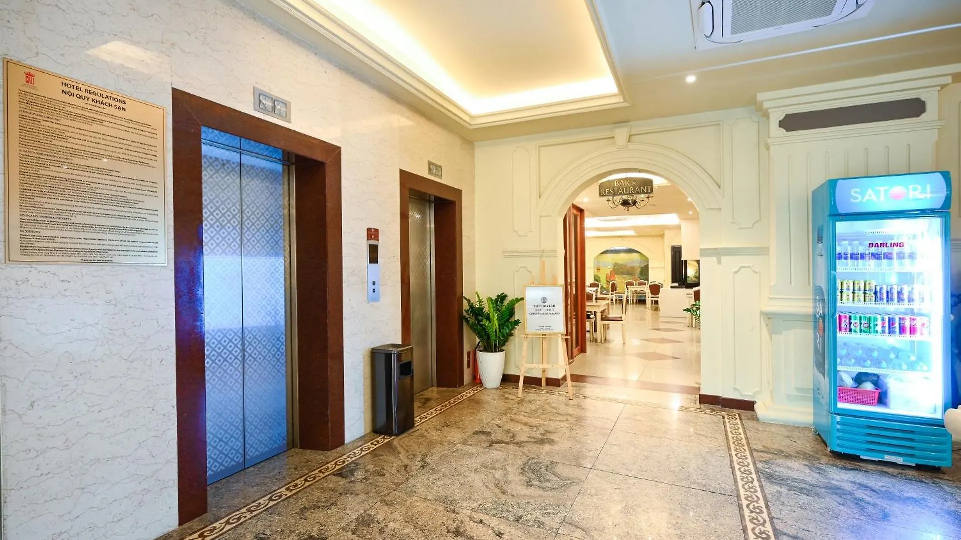 California Saigon Hotel & Rooftop Pool ホーチミン市 3*,